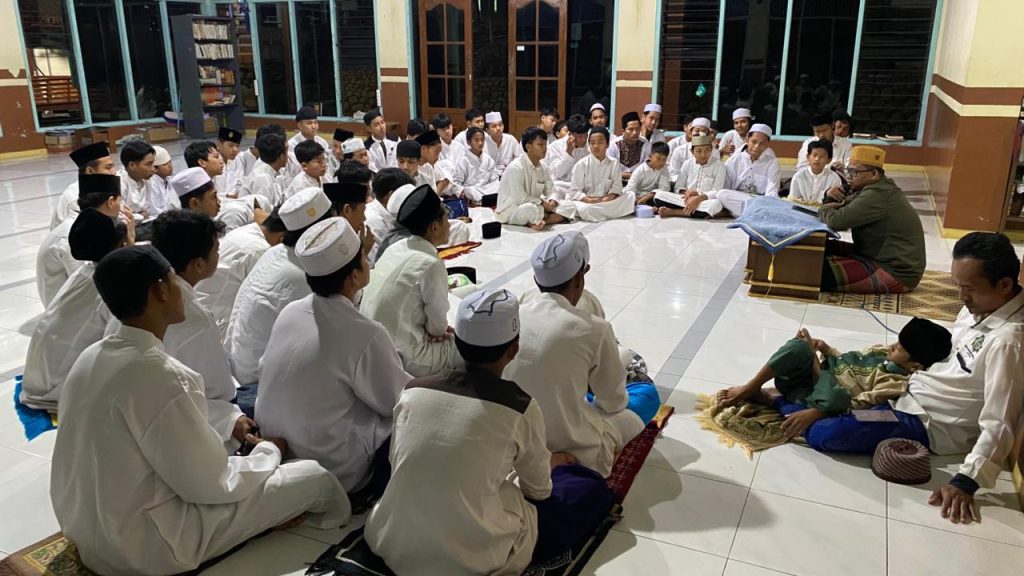 Maulana Faris Hidayat Mahasiswa STAIL Mengisi Kajian