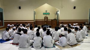 Maulana Faris Hidayat Mahasiswa STAIL Mengisi Kajian