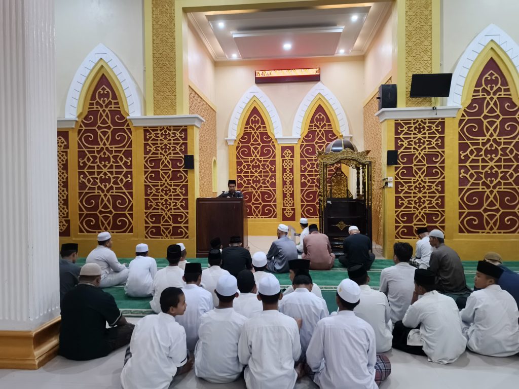 Mahasiswa STAIL Surabaya Isi Kajian di Batu Kajang
