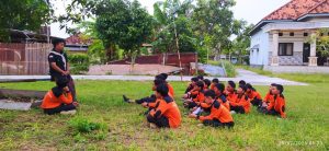 UKM LAPALA (Luqman al Hakim Pecinta Alam).