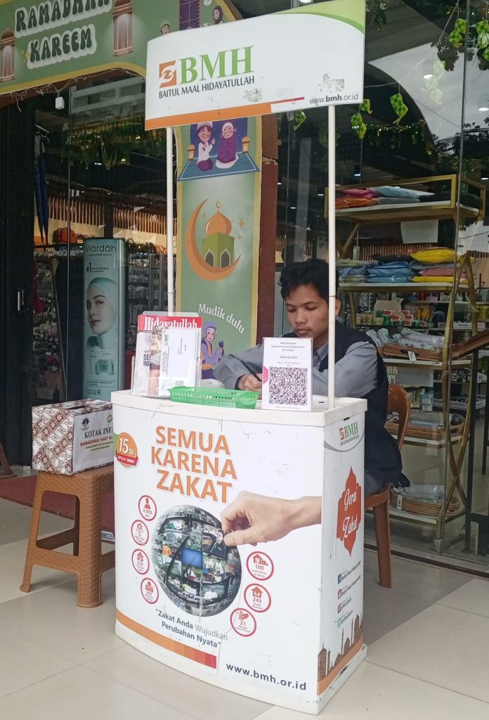 Mahasiswa Tugas Ramadhan jadi Amil Zakat
